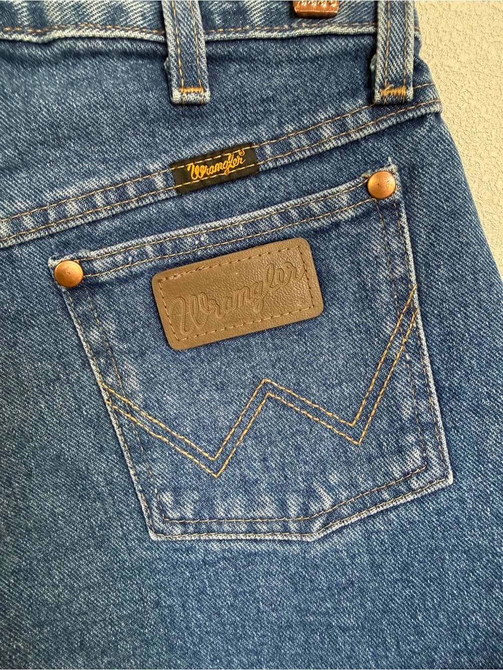 Vintage Wrangler Cutoff Denim Shorts Y2K Cowgirl Frayed Hem High Rise 25 - Picture 3 of 8